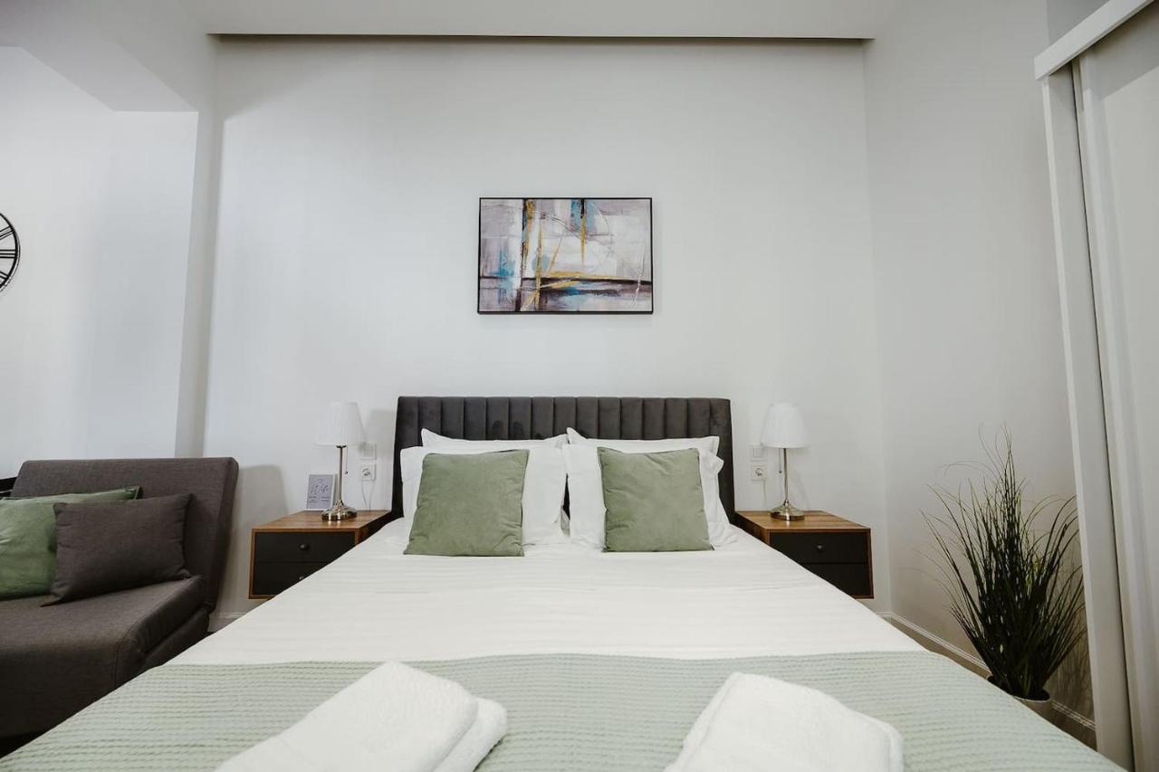 M & N Guesthouse ヴォロス エクステリア 写真