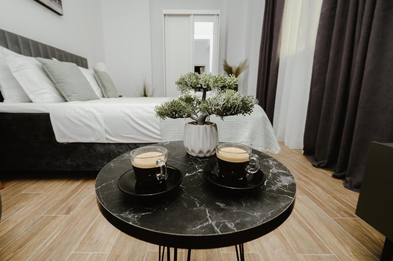 M & N Guesthouse ヴォロス エクステリア 写真